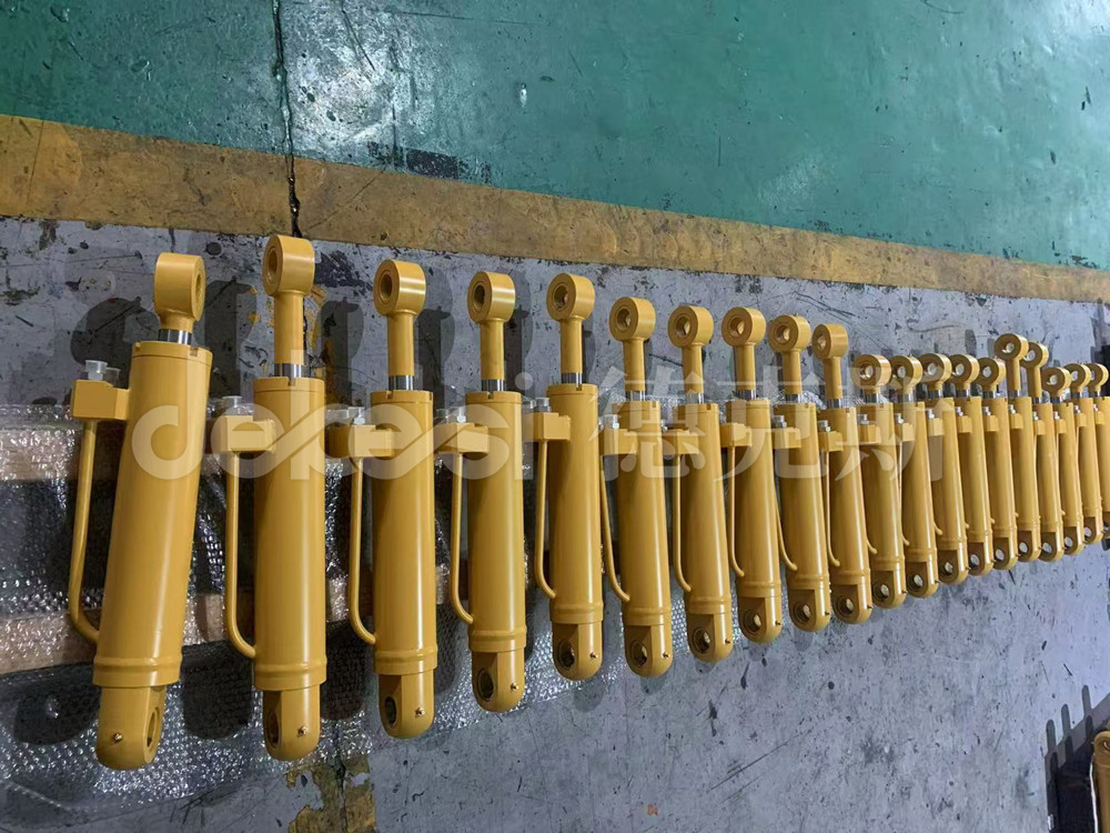 车辆油缸