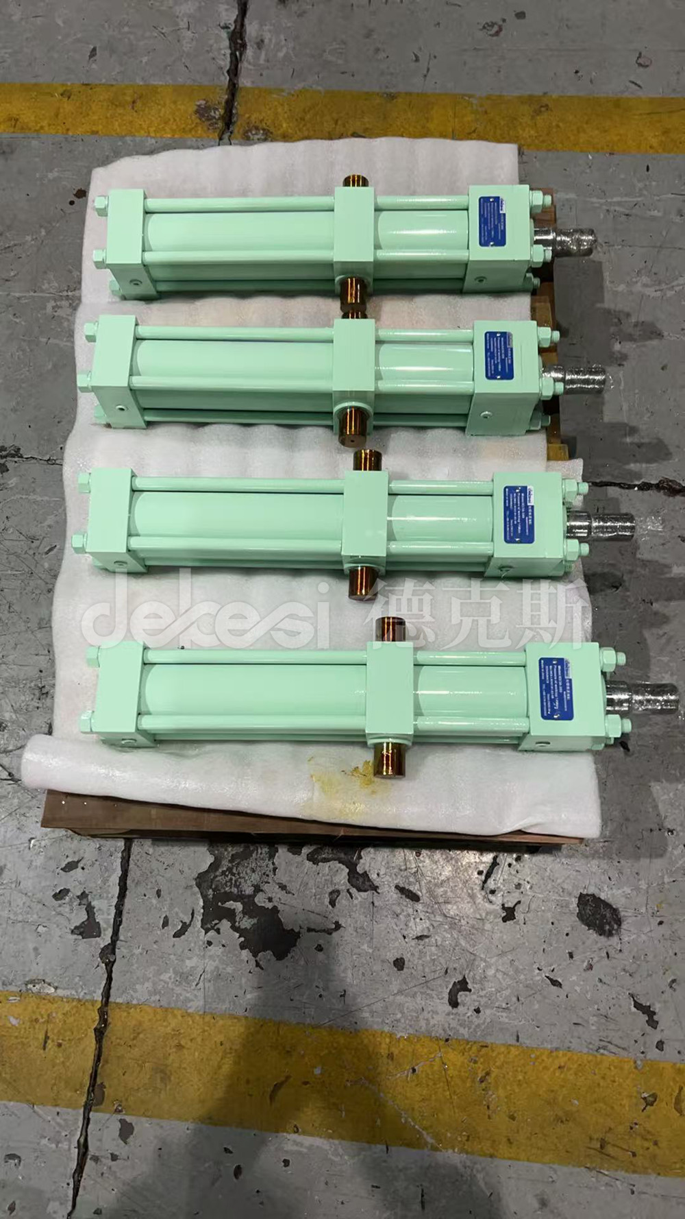 冶金油缸